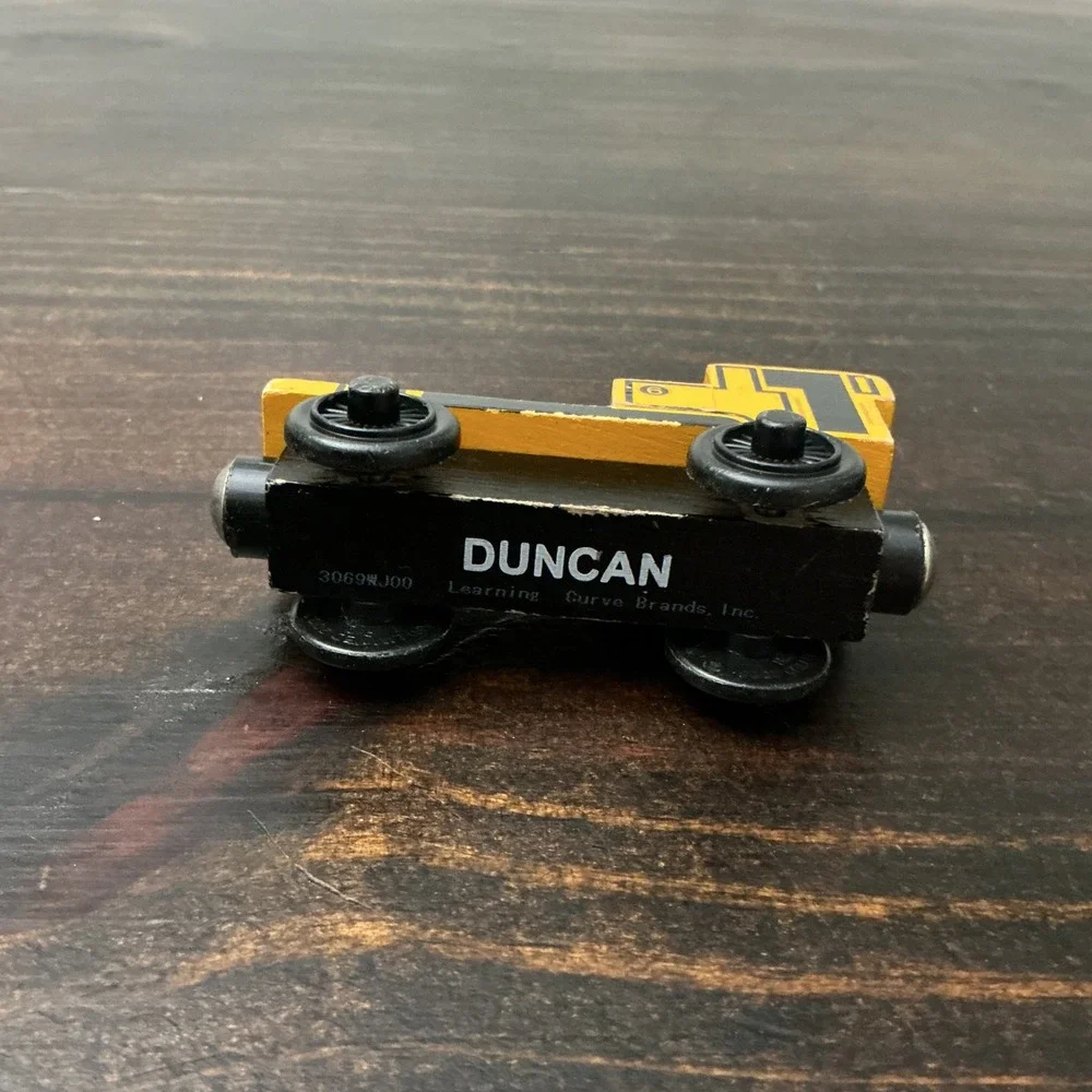 Thomas & Friends Wooden Railway Duncan Yellow Engine Learning‎ Curve 3069WJ00